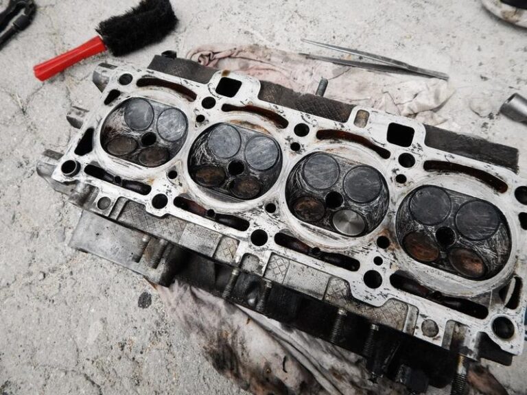 Jak skutecznie sprawdzić zawory w silniku – krok po kroku