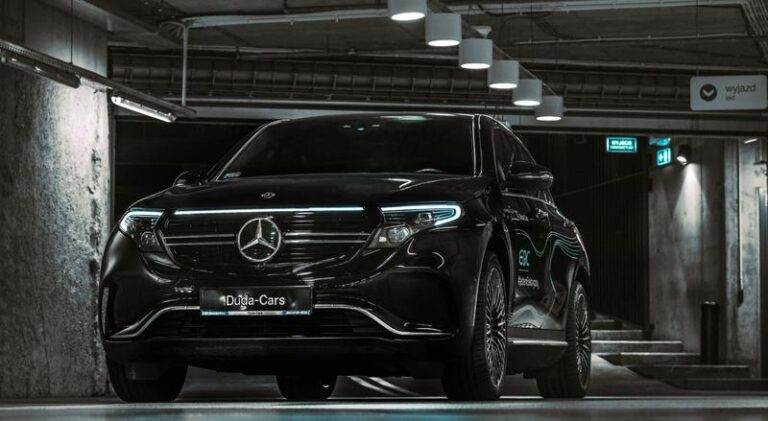 Mercedes – jaki model wybrać dla pełnej wygody w terenie?