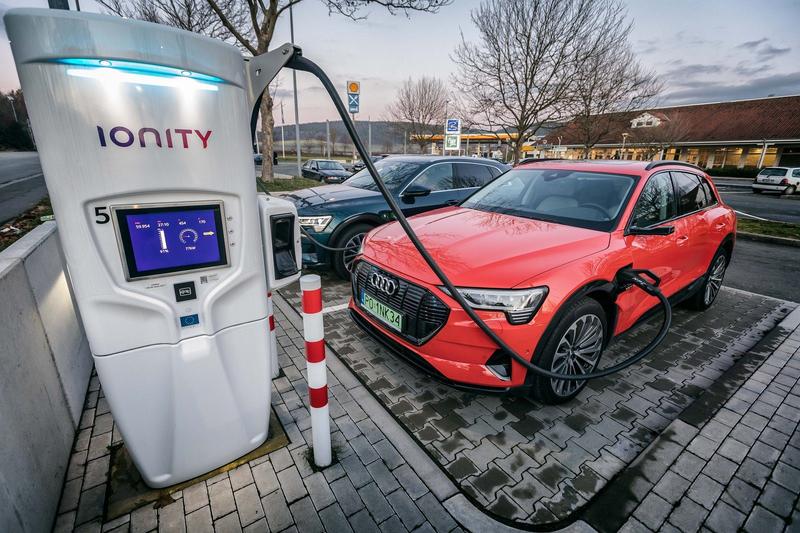 Instalacja i bezpieczeństwo ładowarki EV