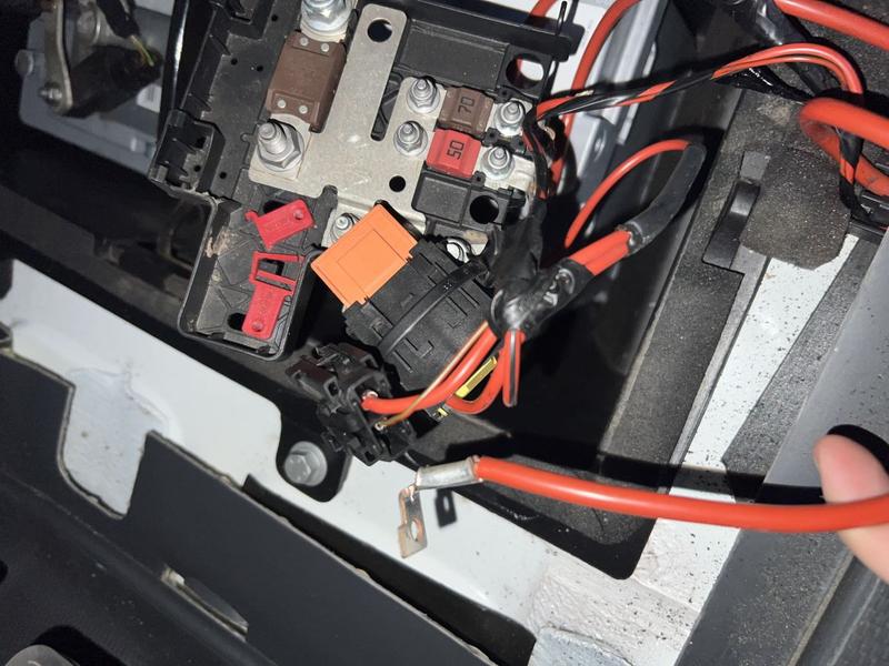 Wymiana akumulatora Peugeot Boxer