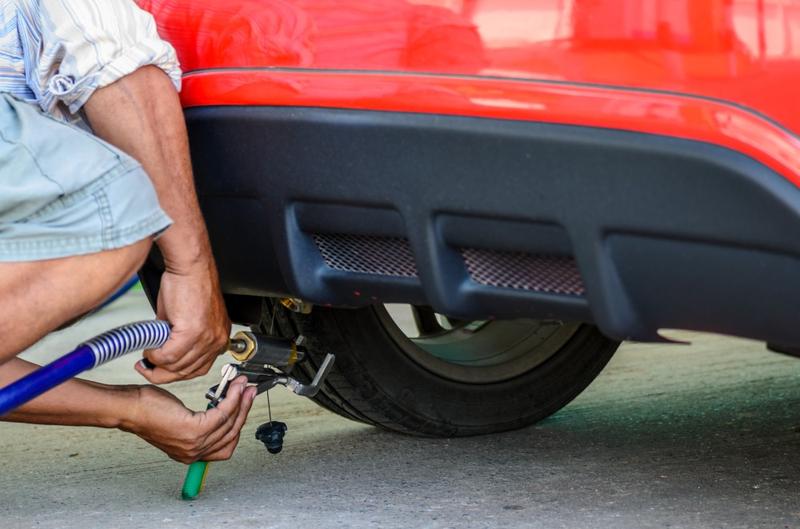 Co oznacza benzyna CNG i dlaczego warto ją poznać?