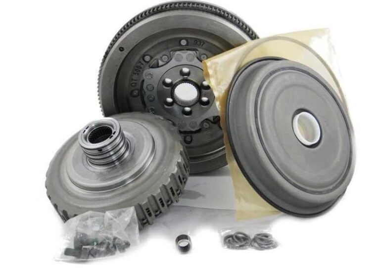 Mokre sprzęgło – Jak działa i dlaczego jest ważne w motoryzacji?