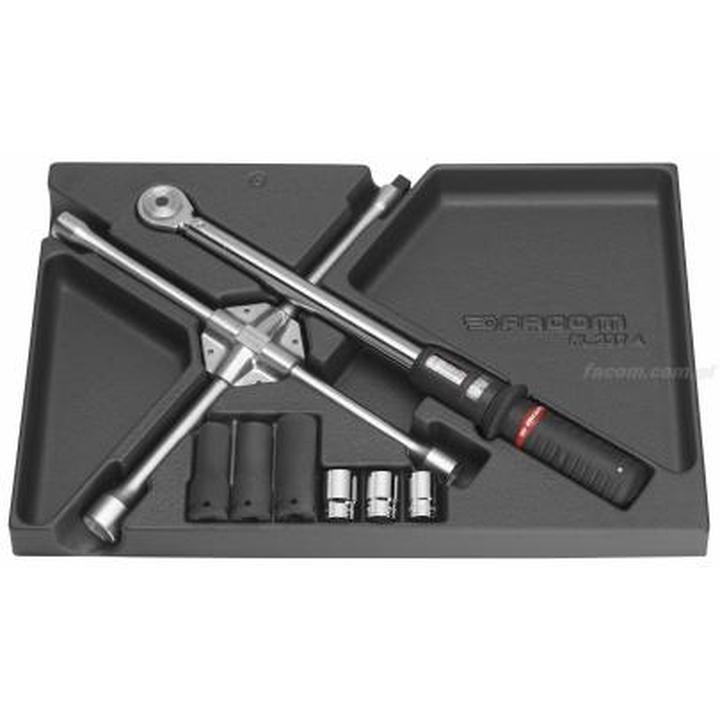 Moment dokręcania kół