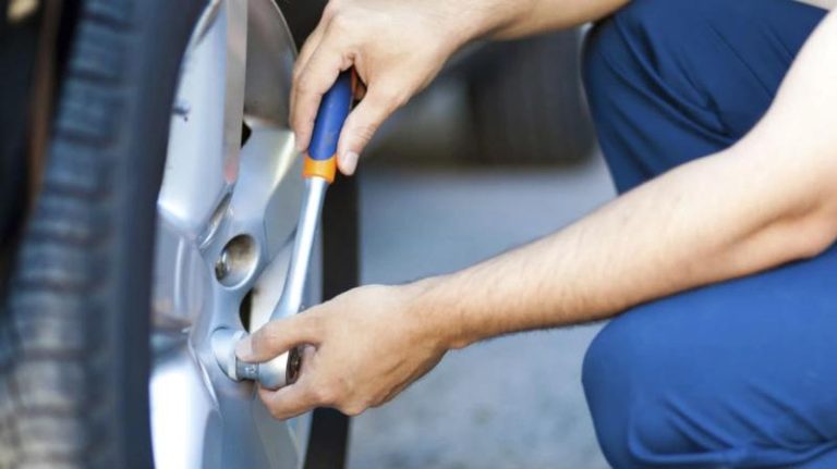 Jaka siła dokręca się koła w samochodzie? Oto wszystko, co musisz wiedzieć!