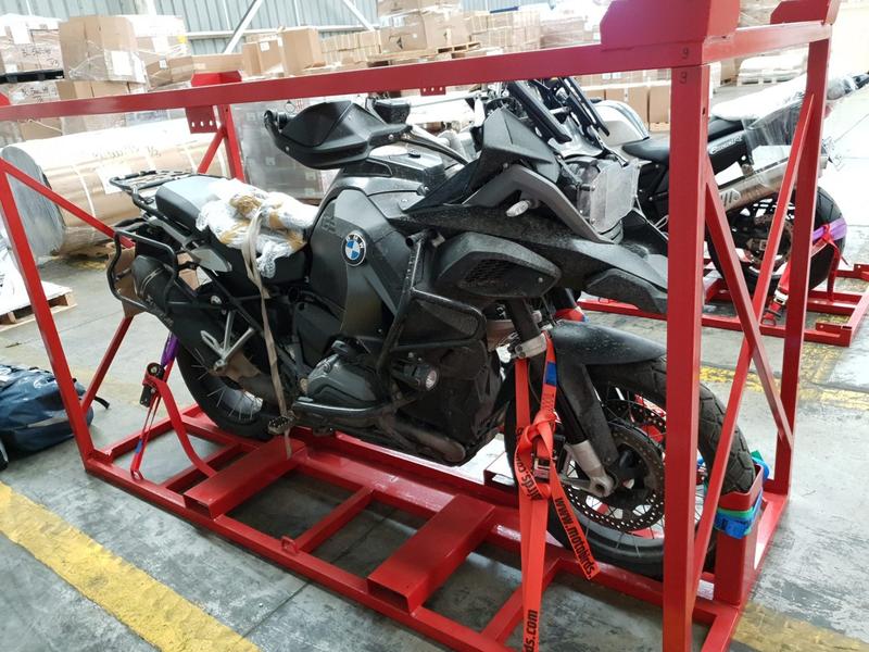 Koszty transportu motocykla