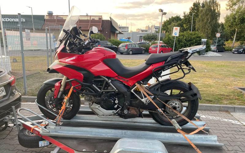 Międzynarodowy transport motocykla