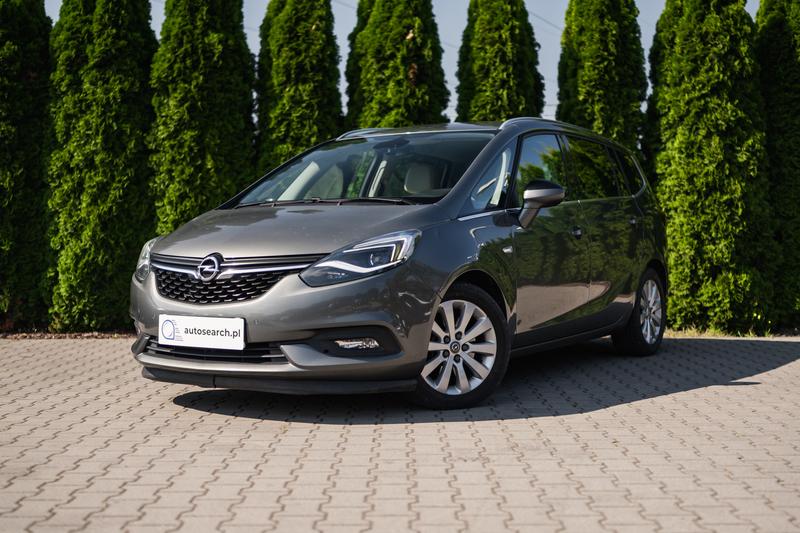 Opel Zafira diesel vs benzyna