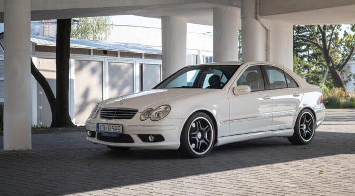 Wymiana filtra powietrza krok po kroku