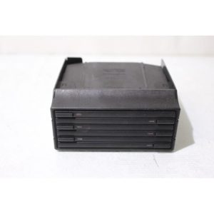 Gdzie znaleźć zmieniarkę w Mercedesie W203? Przewodnik po modelu