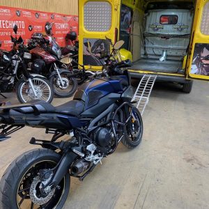 Jakie są koszty transportu motocykla kurierem? Sprawdź nasz przewodnik!