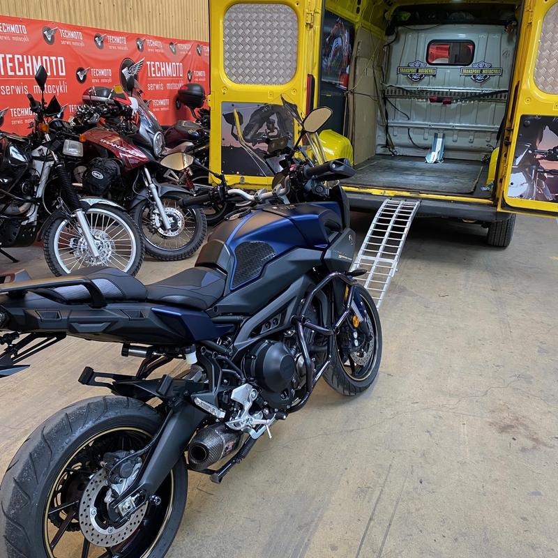 Jakie są koszty transportu motocykla kurierem? Sprawdź nasz przewodnik!