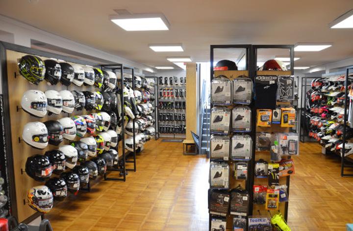 Z pasją do dwóch kółek: jak otworzyć wymarzony sklep motocyklowy?