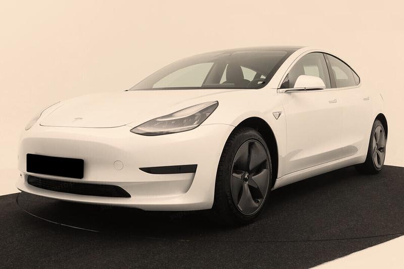 Domowe ładowanie vs publiczne stacje