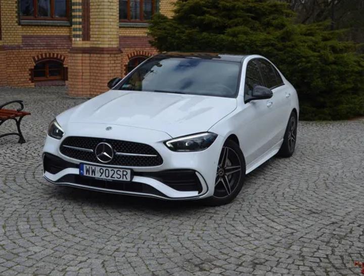 Jakie są rzeczywiste koszty paliwa Mercedesa C Klasy?