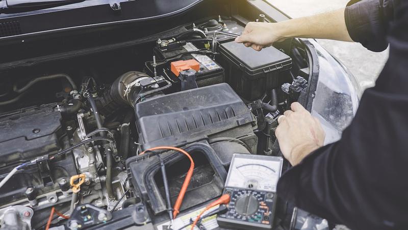 Bezpieczeństwo elektroniki samochodowej