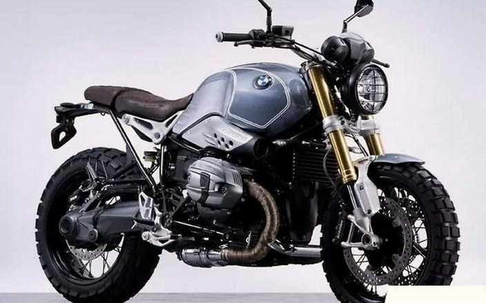 Motocykle a ruch drogowy: Czy mogą bezpiecznie przeciskać się między samochodami?