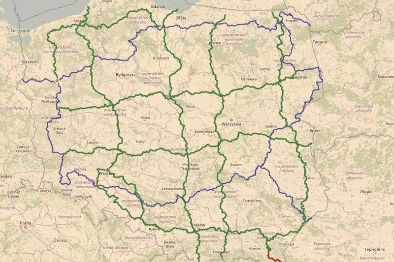 Odkryj piękne trasy: gdzie warto pojechać motocyklem w Polsce?